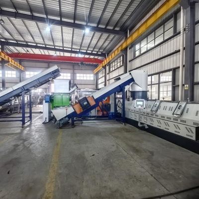 خرید PP PE Extruder خط گلوله سازی پلاستیکی ، ماشین گلوله سازی دو مرحله 500kg / hr online manufacture